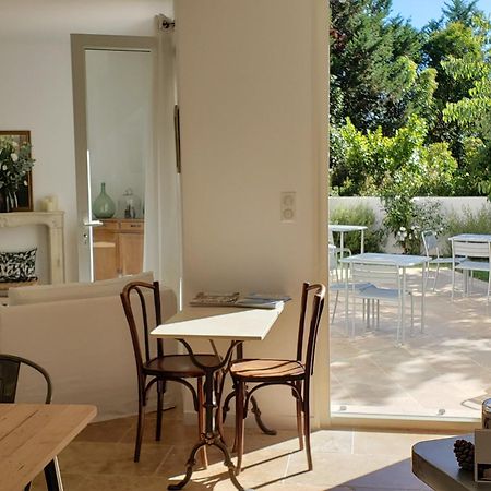La Bastide D'Alix Bed & Breakfast Eguilles Exterior photo