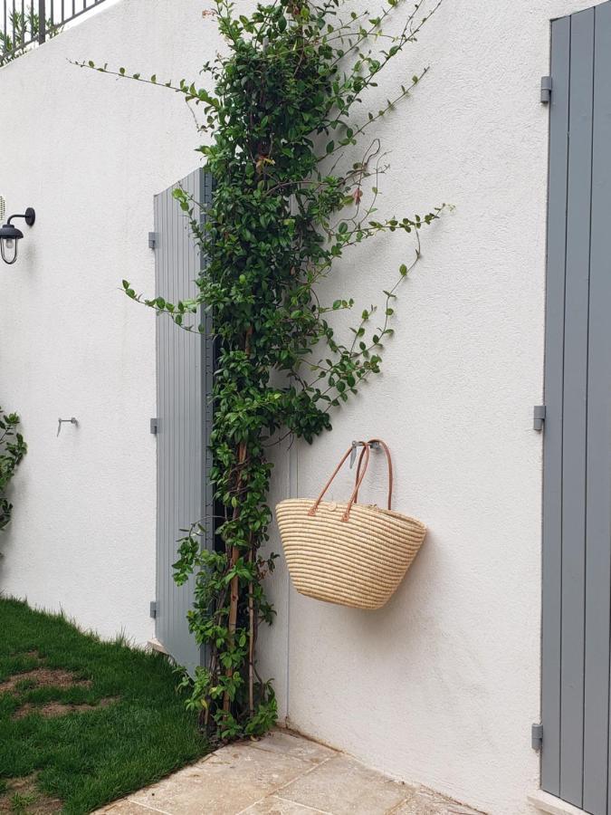 La Bastide D'Alix Bed & Breakfast Eguilles Exterior photo